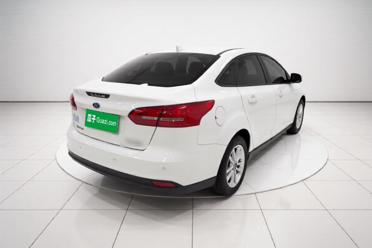 Used Ford Focus 2017 Sedan 1.6L Automatic Fashion Edition Smart Drive Version Rear Right 45 Deg