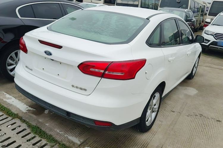 Used Ford Focus 2017 Sedan 1.6L Automatic Comfort Plus SmartDrive Edition Rear Right 45 Deg