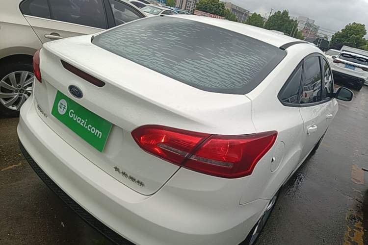 Used Ford Focus 2017 Sedan 1.6L Automatic Comfort Plus SmartDrive Edition Rear Right 45 Deg