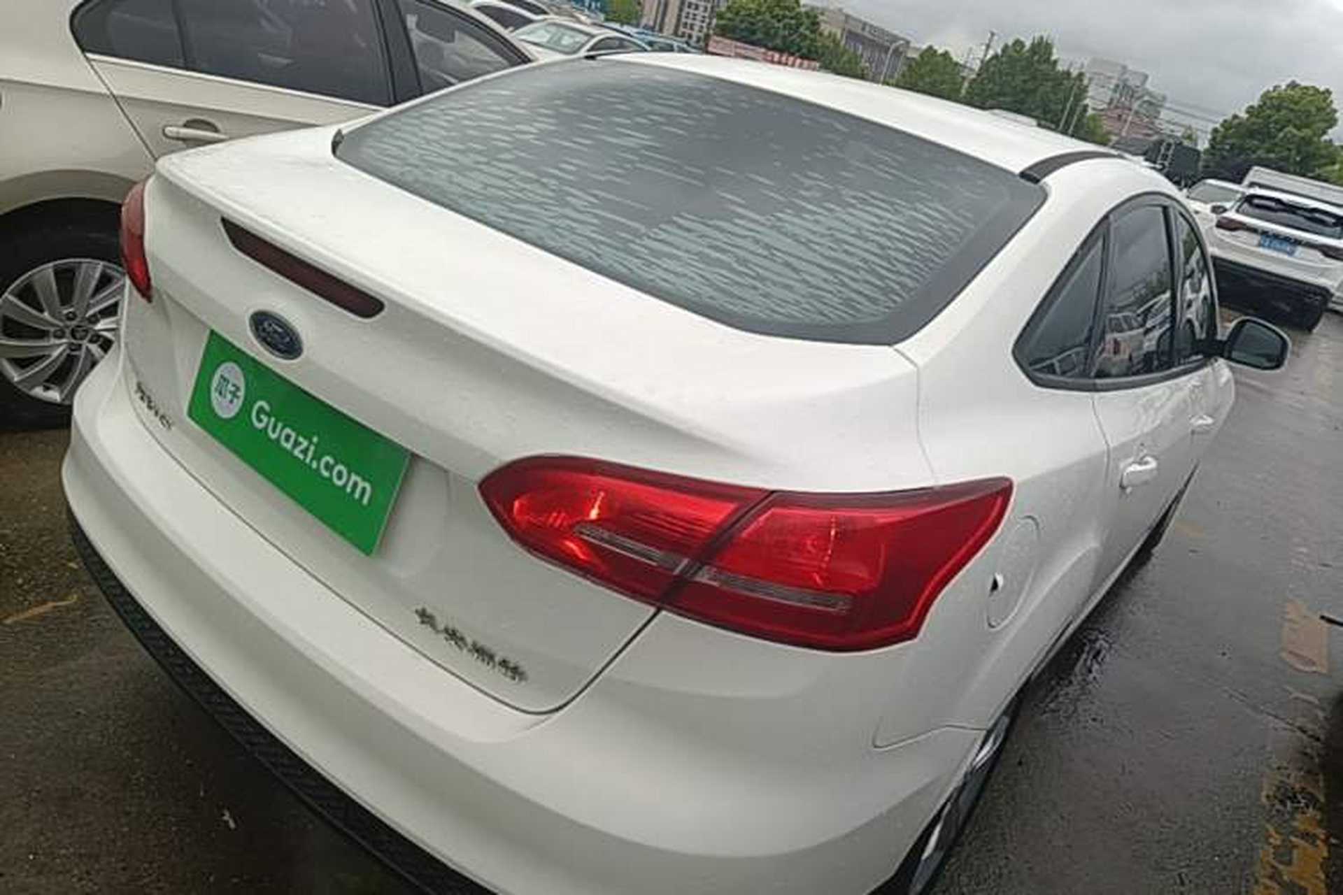 Used Ford Focus 2017 Sedan 1.6L Automatic Comfort Plus SmartDrive Edition Rear Right 45 Deg