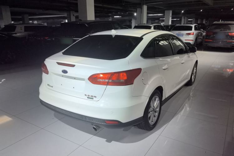 Used Ford Focus 2017 Sedan EcoBoost 180 Automatic Elite Model Rear Right 45 Deg