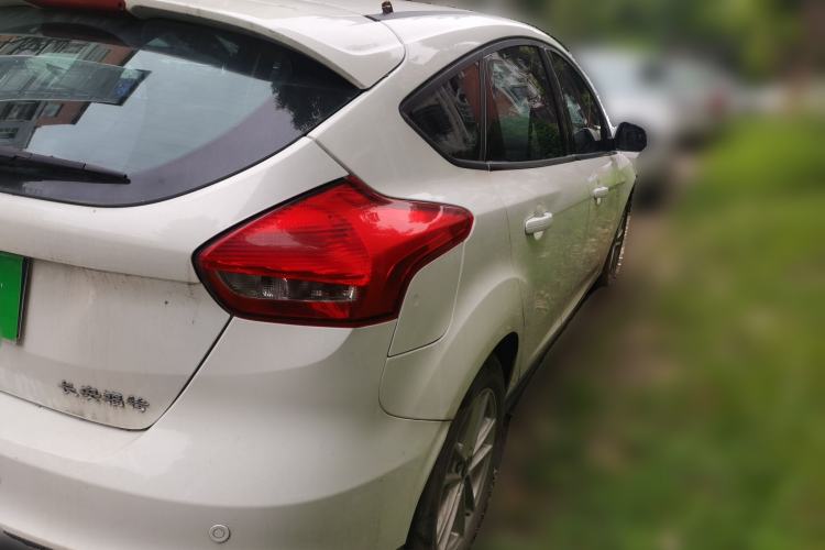 Used Ford Focus 2017 Hatchback 1.6L Automatic Fashion Edition Smart Drive Version Rear Right 45 Deg