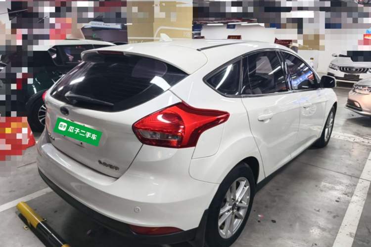 Used Ford Focus 2017 Hatchback 1.6L Automatic Fashion Edition Smart Drive Version Rear Right 45 Deg
