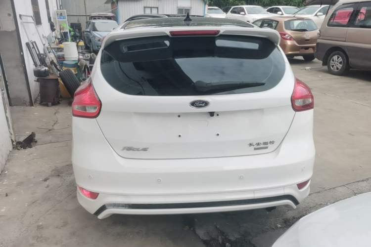 Used Ford Focus 2017 1.5T CTCC White and Black Limited Edition Rear