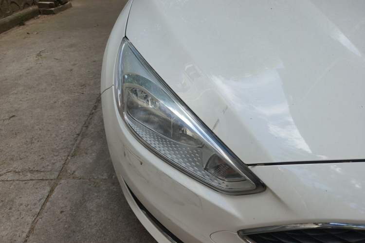 Used Ford Focus 2017 Hatchback 1.6L Automatic Fashion Edition Smart Drive Version Right Front Headlight