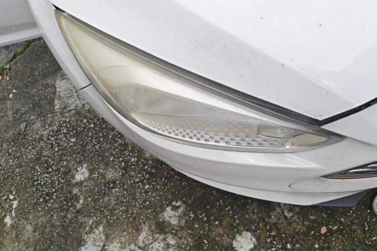 Used Ford Focus 2017 Sedan 1.6L Automatic Fashion Edition Smart Drive Version Right Front Headlight