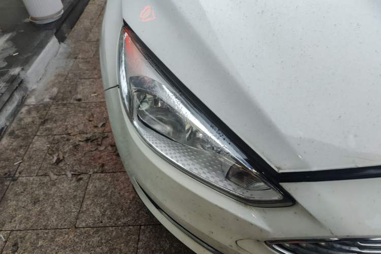 Used Ford Focus 2017 Sedan 1.6L Automatic Fashion Edition Smart Drive Version Right Front Headlight