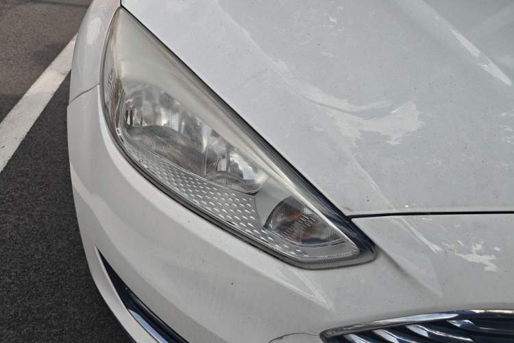 Used Ford Focus 2017 Sedan 1.6L Automatic Fashion Edition Smart Drive Version Right Front Headlight