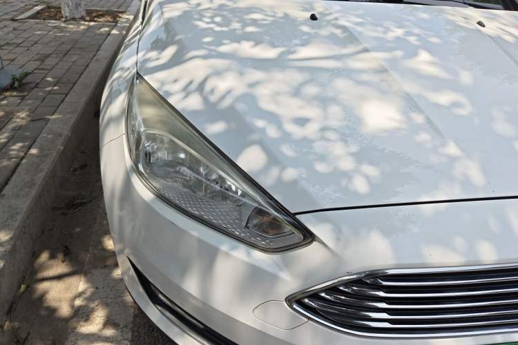 Used Ford Focus 2017 Sedan 1.6L Automatic Fashion Edition Smart Drive Version Right Front Headlight
