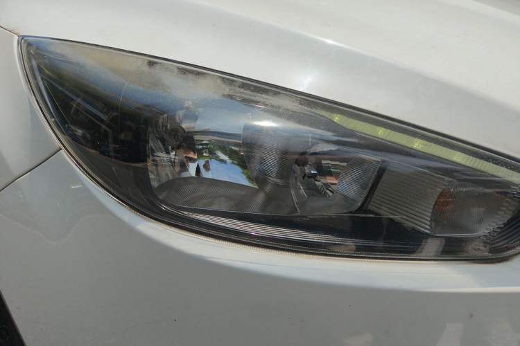 Used Ford Focus 2017 Hatchback EcoBoost 180 Automatic Sport Model Right Front Headlight