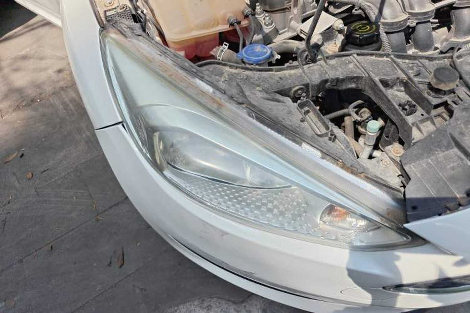 Used Ford Focus 2017 Hatchback 1.6L Automatic Comfort Plus SmartDrive Edition Right Front Headlight