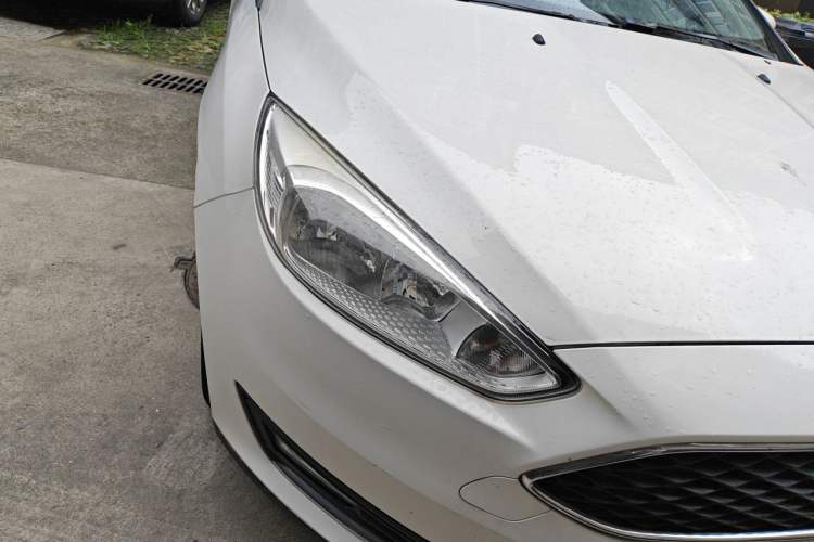 Used Ford Focus 2017 Hatchback 1.6L Automatic Fashion Edition Smart Drive Version Right Front Headlight