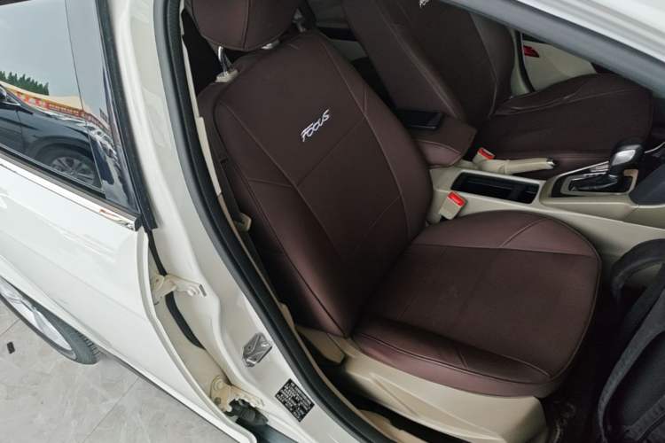 Used Ford Focus 2017 Sedan 1.6L Automatic Comfort Plus SmartDrive Edition Right Front Seat