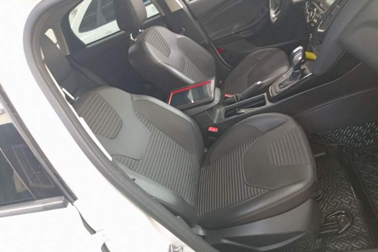 Used Ford Focus 2017 Hatchback 1.6L Automatic Fashion Edition Smart Drive Version Right Front Seat