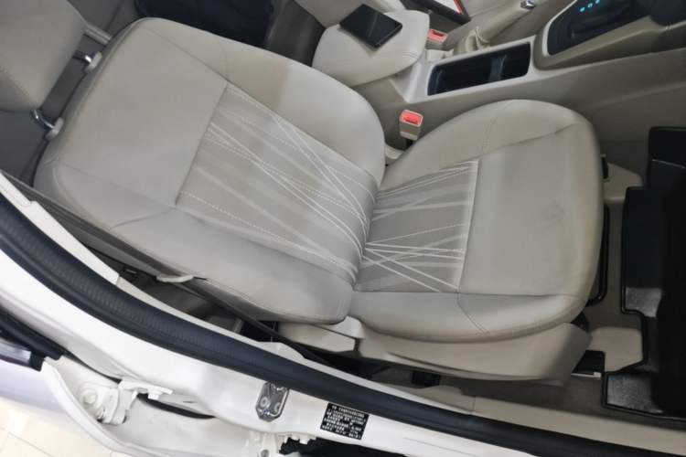 Used Ford Focus 2017 Sedan 1.6L Automatic Comfort Plus SmartDrive Edition Right Front Seat