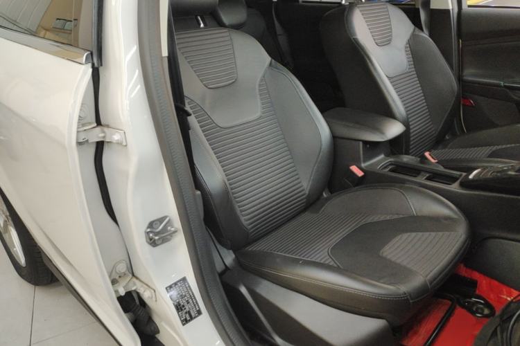 Used Ford Focus 2017 Hatchback EcoBoost 125 Automatic - Ultra-Powerful Style Edition with Smart Drive Features Right Front Seat