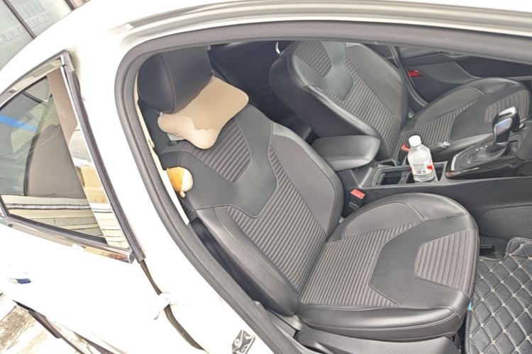 Used Ford Focus 2017 Hatchback EcoBoost 125 Automatic - Ultra-Powerful Style Edition with Smart Drive Features Right Front Seat