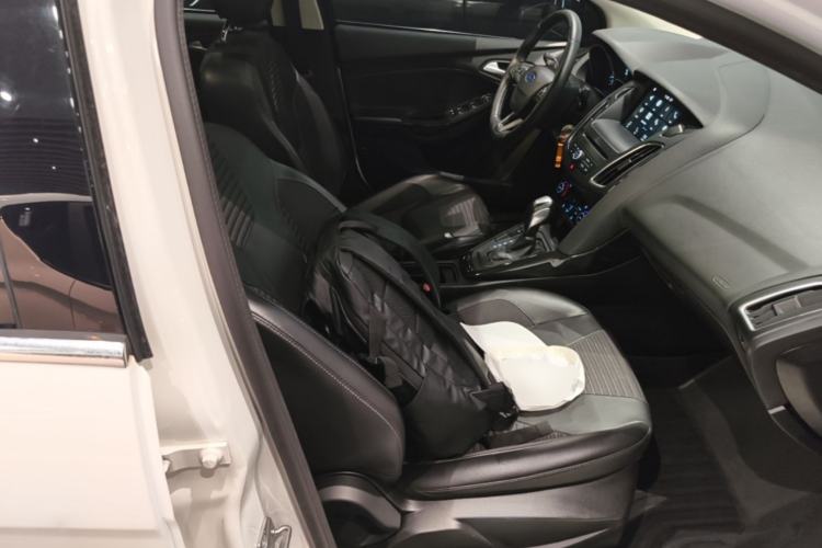 Used Ford Focus 2017 Sedan EcoBoost 180 Automatic Elite Model Right Front Seat