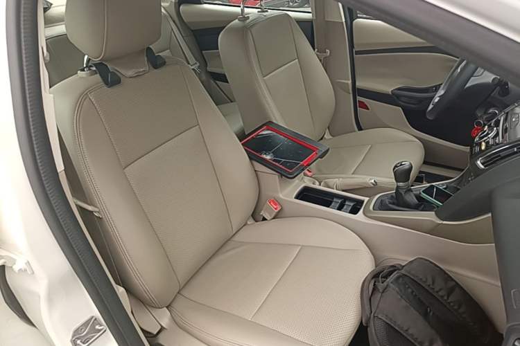 Used Ford Focus 2017 Sedan 1.6L Manual Comfort Plus SmartDrive Edition Right Front Seat