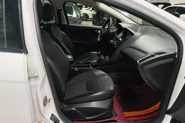 Used Ford Focus 2017 Hatchback 1.6L Manual Fashion Edition SmartDrive Version Right Front Seat