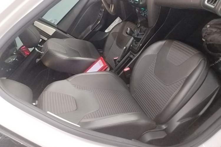 Used Ford Focus 2017 Sedan 1.6L Manual Fashion Edition Smart Drive Version Right Front Seat