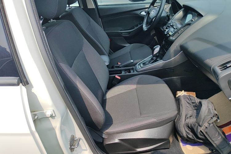 Used Ford Focus 2017 Hatchback 1.6L Automatic Comfort Plus SmartDrive Edition Right Front Seat
