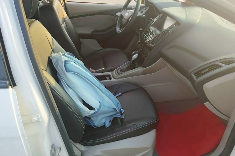 Used Ford Focus 2017 Sedan 1.6L Automatic Comfort Plus SmartDrive Edition Right Front Seat