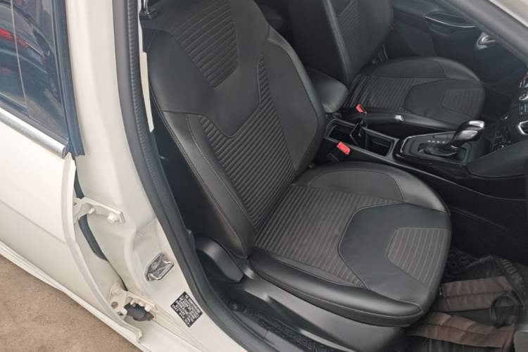 Used Ford Focus 2017 Sedan EcoBoost 180 Automatic Elite Model Right Front Seat