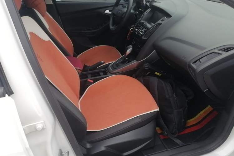 Used Ford Focus 2017 Hatchback 1.6L Automatic Comfort Plus SmartDrive Edition Right Front Seat