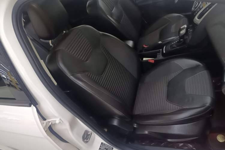 Used Ford Focus 2017 Hatchback 1.6L Automatic Fashion Edition Smart Drive Version Right Front Seat