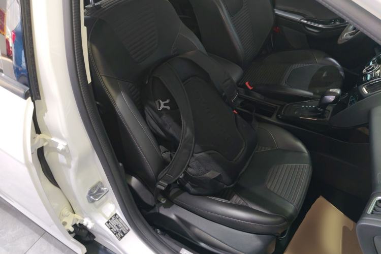 Used Ford Focus 2017 Hatchback 1.6L Automatic Fashion Edition Smart Drive Version Right Front Seat