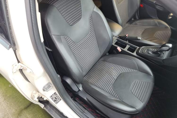 Used Ford Focus 2017 Sedan EcoBoost 180 Automatic Elite Model Right Front Seat