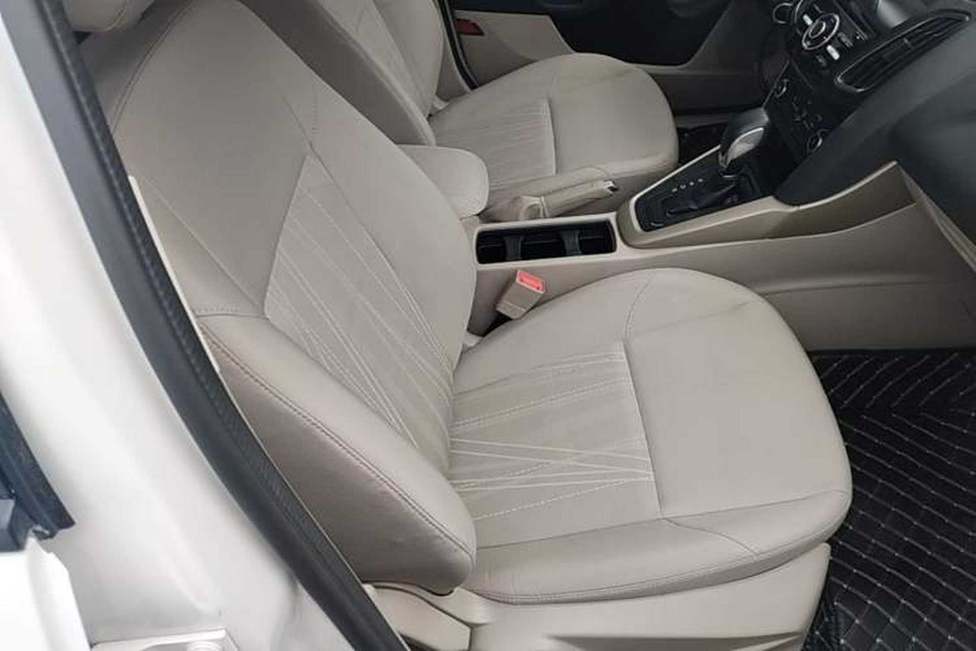 Used Ford Focus 2017 Sedan 1.6L Automatic Comfort Plus SmartDrive Edition Right Front Seat