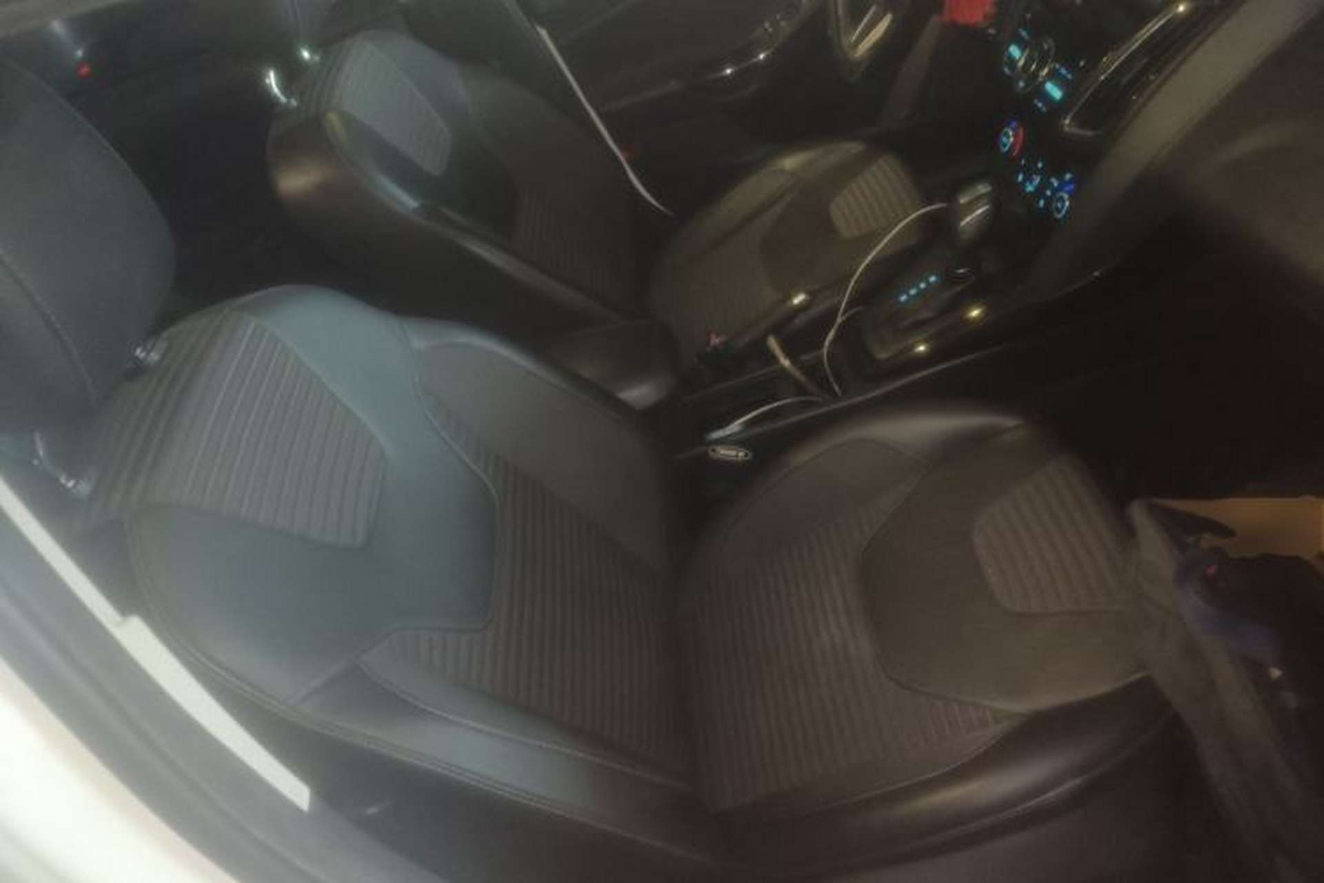 Used Ford Focus 2017 Sedan 1.6L Automatic Fashion Edition Smart Drive Version Right Front Seat