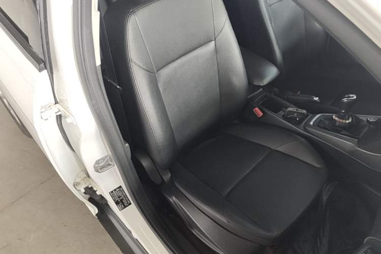 Used Ford Focus 2017 Hatchback 1.6L Manual Comfort Plus SmartDrive Edition Right Front Seat