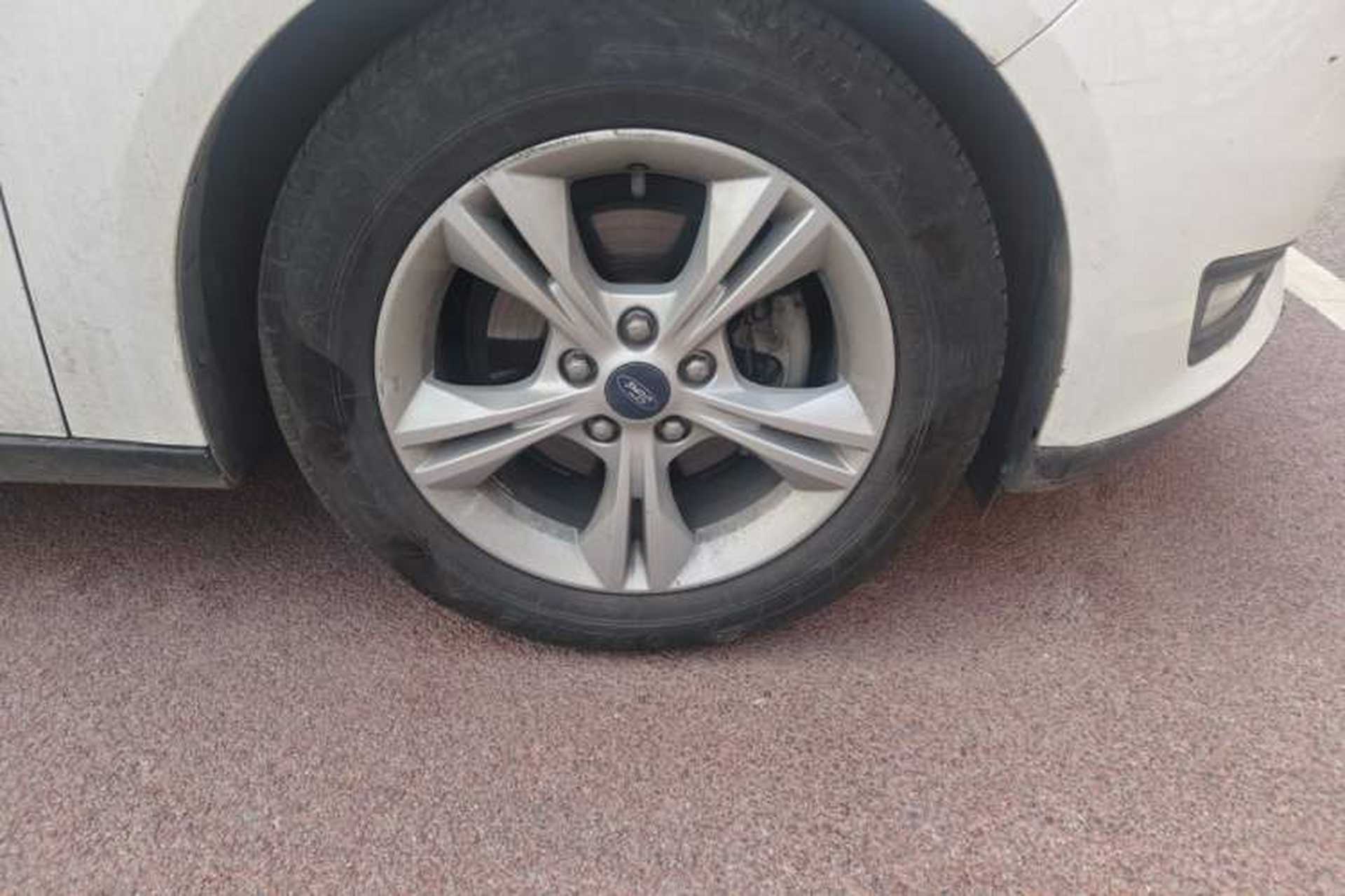 Used Ford Focus 2017 Hatchback 1.6L Automatic Comfort Plus SmartDrive Edition Right Front Wheel Hub