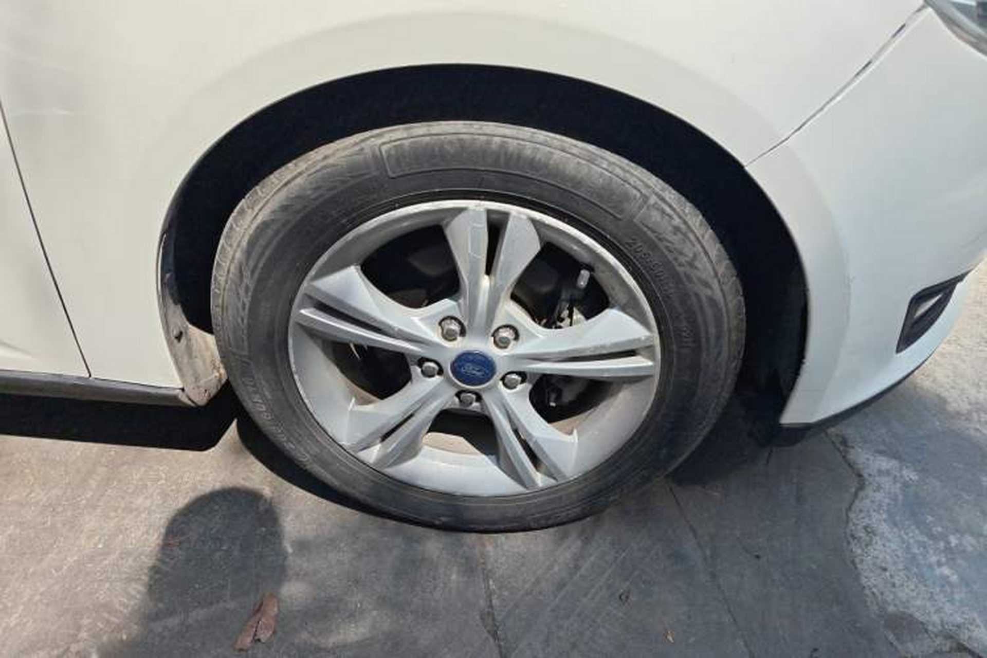Used Ford Focus 2017 Hatchback 1.6L Automatic Comfort Plus SmartDrive Edition Right Front Wheel Hub