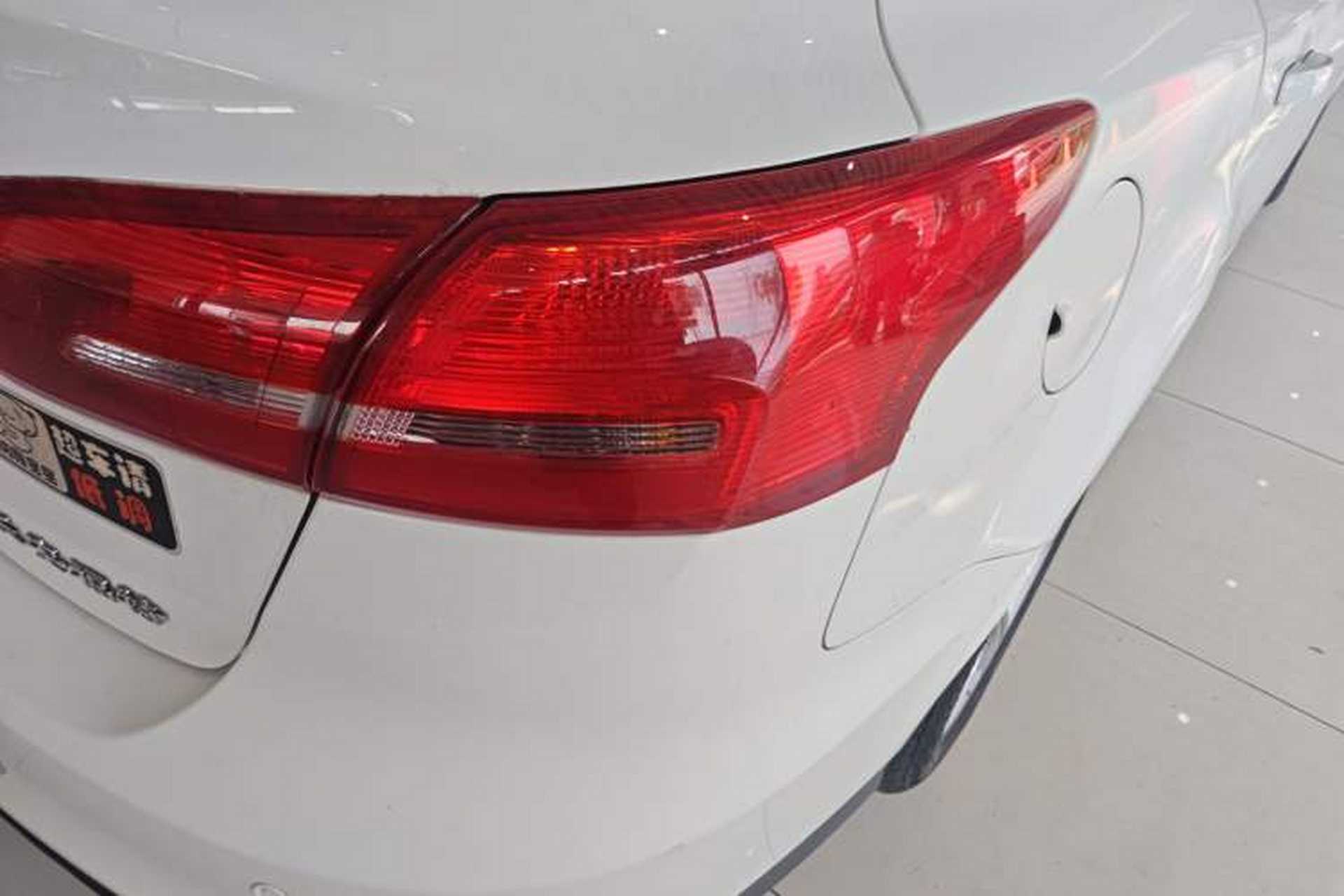 Used Ford Focus 2017 Sedan 1.6L Automatic Comfort Plus SmartDrive Edition Right Rear Taillight