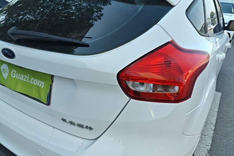 Used Ford Focus 2017 Hatchback 1.6L Automatic Fashion Edition Smart Drive Version Right Rear Taillight