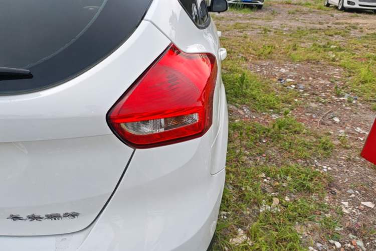 Used Ford Focus 2017 Hatchback 1.6L Automatic Comfort Plus SmartDrive Edition Right Rear Taillight