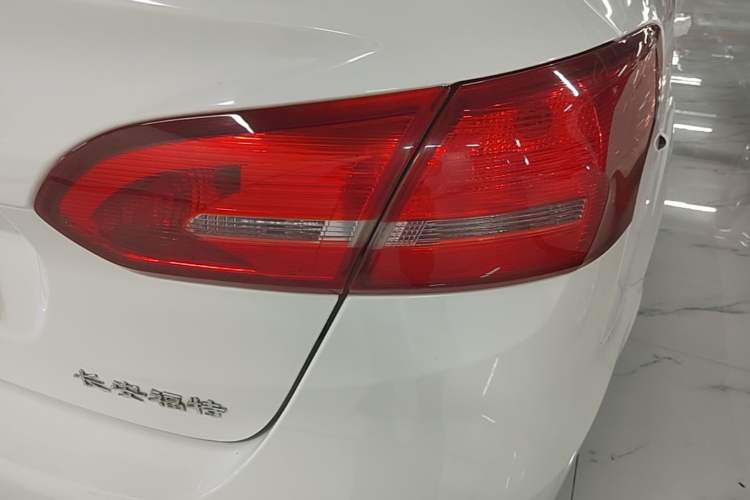 Used Ford Focus 2017 Sedan 1.6L Automatic Comfort Plus SmartDrive Edition Right Rear Taillight