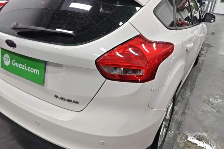 Used Ford Focus 2017 Hatchback 1.6L Automatic Fashion Edition Smart Drive Version Right Rear Taillight