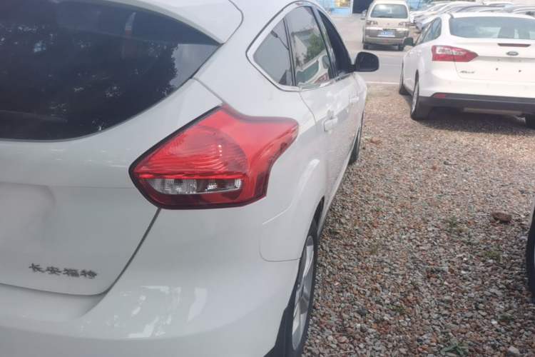 Used Ford Focus 2017 Hatchback 1.6L Manual Comfort Plus SmartDrive Edition Right Rear Taillight