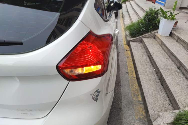 Used Ford Focus 2017 1.5T CTCC White and Black Limited Edition Right Rear Taillight
