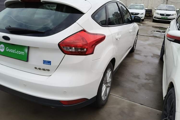 Used Ford Focus 2017 Hatchback 1.6L Automatic Fashion Edition Smart Drive Version Right Rear Taillight