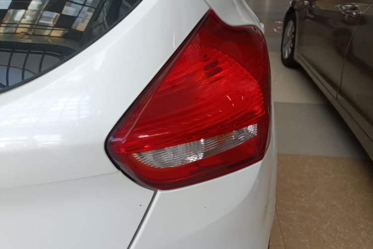 Used Ford Focus 2017 Hatchback 1.6L Automatic Comfort Plus SmartDrive Edition Right Rear Taillight