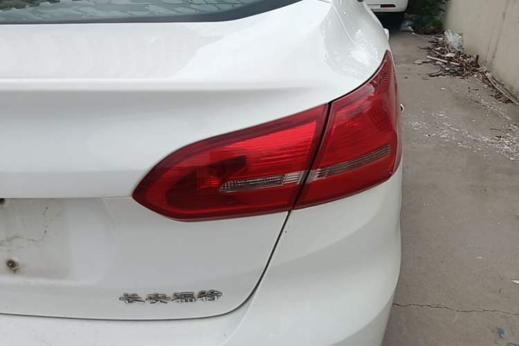 Used Ford Focus 2017 Sedan 1.6L Automatic Fashion Edition Smart Drive Version Right Rear Taillight