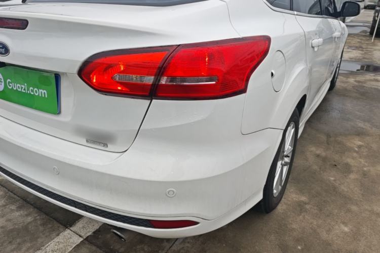 Used Ford Focus 2017 Sedan EcoBoost 180 Automatic Elite Model Right Rear Taillight