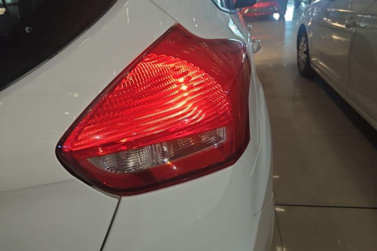Used Ford Focus 2017 1.5T CTCC White and Black Limited Edition Right Rear Taillight