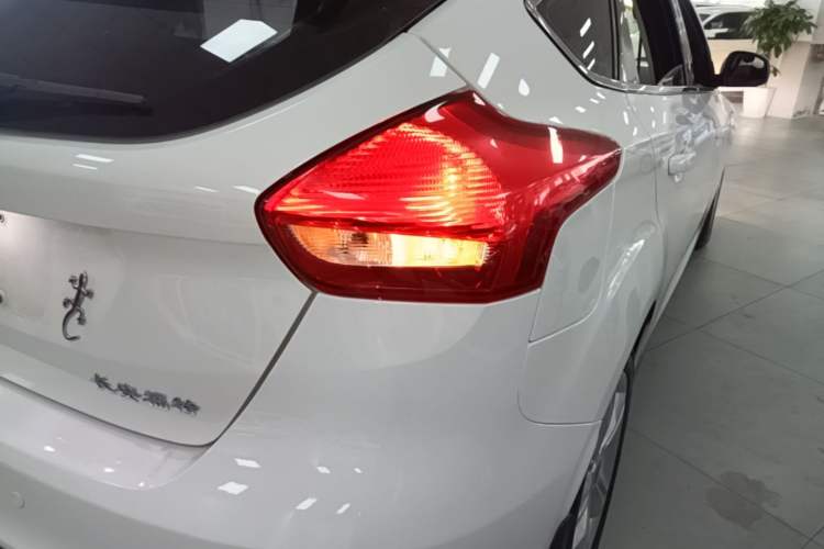 Used Ford Focus 2017 Hatchback 1.6L Automatic Comfort Plus SmartDrive Edition Right Rear Taillight
